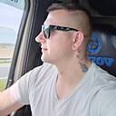 Максим, 33 года