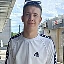 Рафаэль, 20 лет