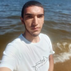 Фотография мужчины Сухроб, 19 лет из г. Прокопьевск