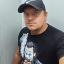 Михаил, 32 года