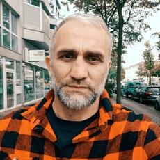 Artur, 45 из г. Берлин.