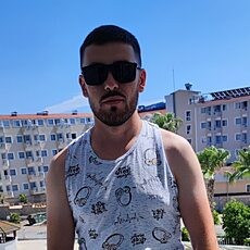 Artemon, 27 из г. Берлин.