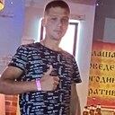 Валера Васильев, 32 года