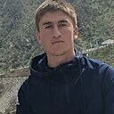 Ахрор, 21 год