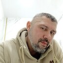 Www, 42 года