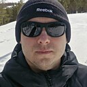 Виктор, 34 года