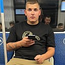 Илья, 22 года