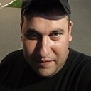 Михаил, 32 года