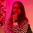 Еагения, 32 года