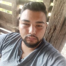 Фотография мужчины Valentin, 25 лет из г. Giurgiu