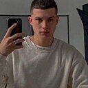 Макс, 23 года
