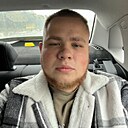 Максим, 22 года