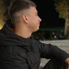 Фотография мужчины Арсений, 25 лет из г. Барнаул