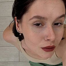Фотография девушки Карина, 18 лет из г. Екатеринбург