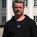 Ден, 44 года