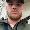 Валера, 24 года