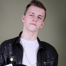 Фотография мужчины Лео, 18 лет из г. Серпухов