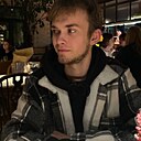 Макс, 22 года