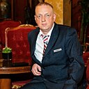 Россия, 44 года