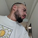 Хусейн, 23 года