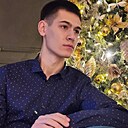 Максим, 24 года