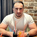 Майк, 32 года