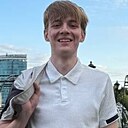 Максим, 18 лет