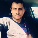 Макс, 33 года