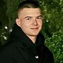 Саша, 23 года