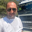 Гарик, 44 года