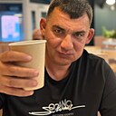 Роман, 44 года