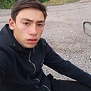 Икрам, 21 год