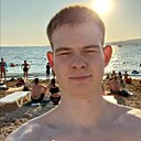 Роман, 22 года