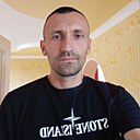 Михаил, 32 года