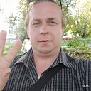 Лев, 37 лет