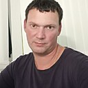 Лев, 37 лет