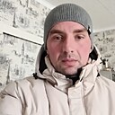 Макс, 33 года
