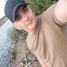 Фотография мужчины Гарик, 28 лет из г. Воронеж