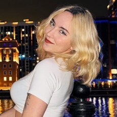 Фотография девушки Аля, 19 лет из г. Екатеринбург