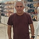 Vartan, 49 лет