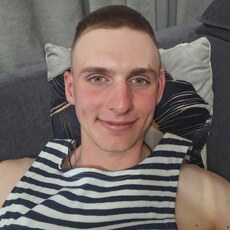 Фотография мужчины Павел, 21 год из г. Санкт-Петербург