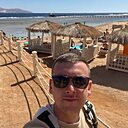Макс, 33 года