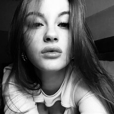 Фотография девушки Софья, 19 лет из г. Новокуйбышевск