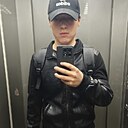 Исмоил, 21 год