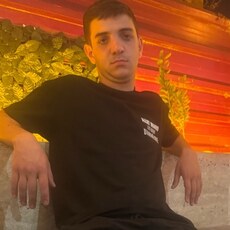 Фотография мужчины Erik, 19 лет из г. Ереван