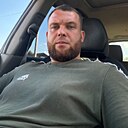 Лев, 35 лет