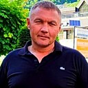 Лев, 40 лет