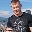 Макс, 24 года
