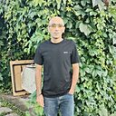 Галуст, 36 лет