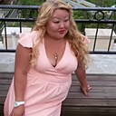 Li, 47 лет